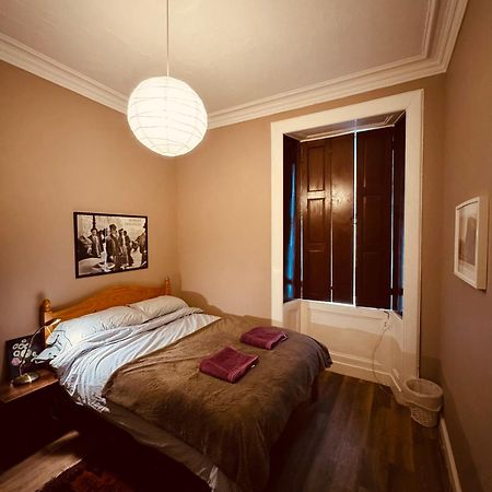 Central Room In Historic Tenement Shared Apartment Near Old Town Единбург Екстер'єр фото
